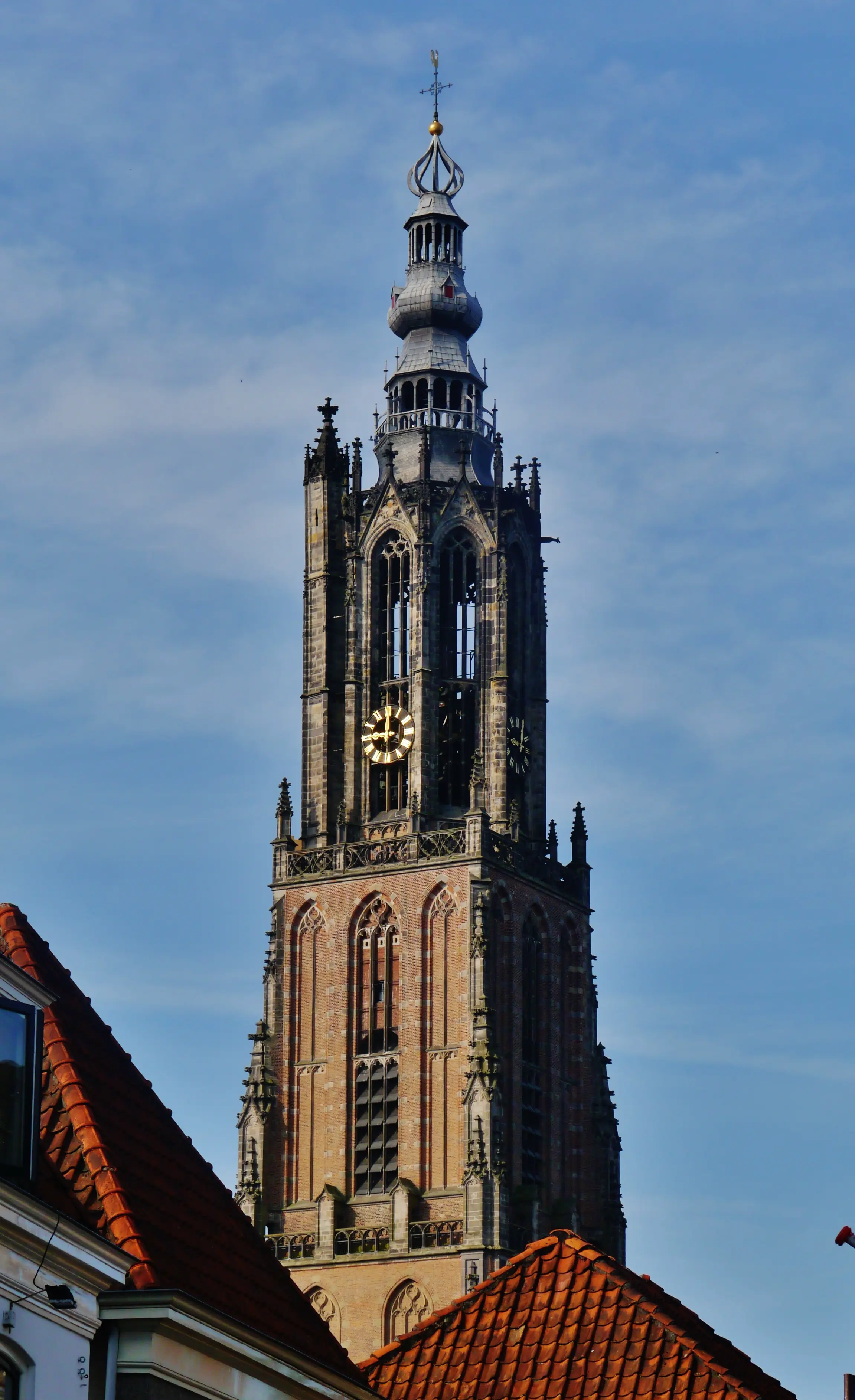 Foto van de Onze-Lieve-Vrouwetoren in Amersfoort